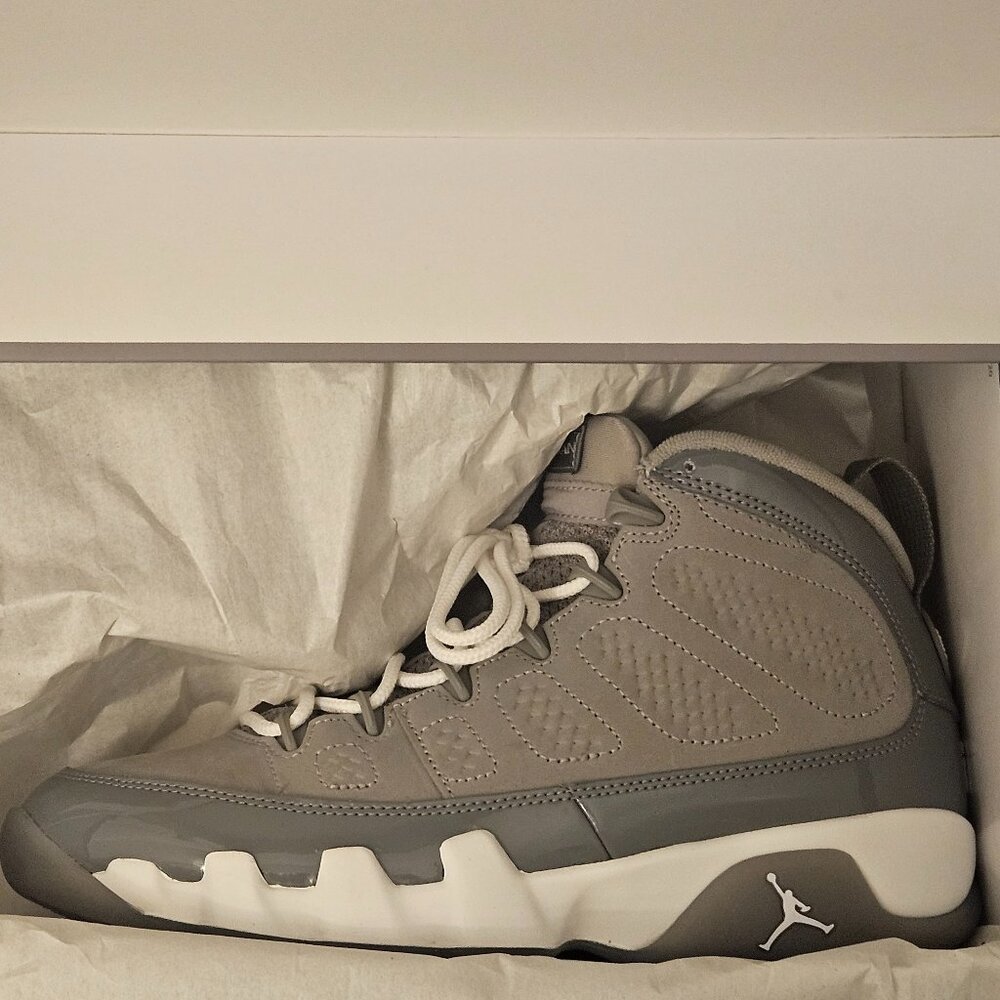 Air Jordan 9 Retro 2025 Cool Grey Size 8 Mens